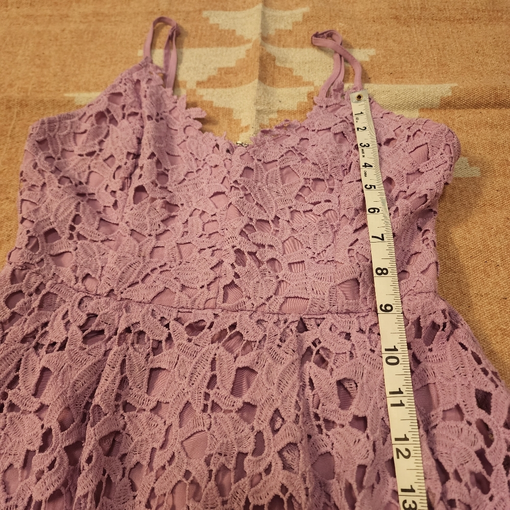 ASTR Lace Dress - Picture 11 of 15